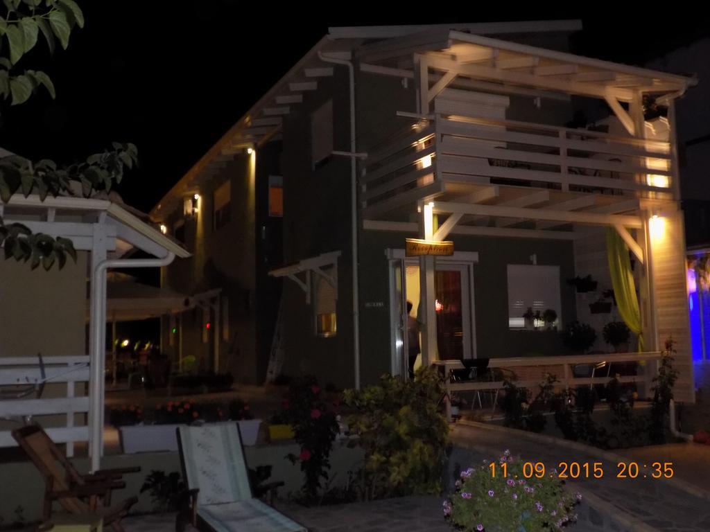 Suites Pierion Musses Skala Potamias Exterior foto